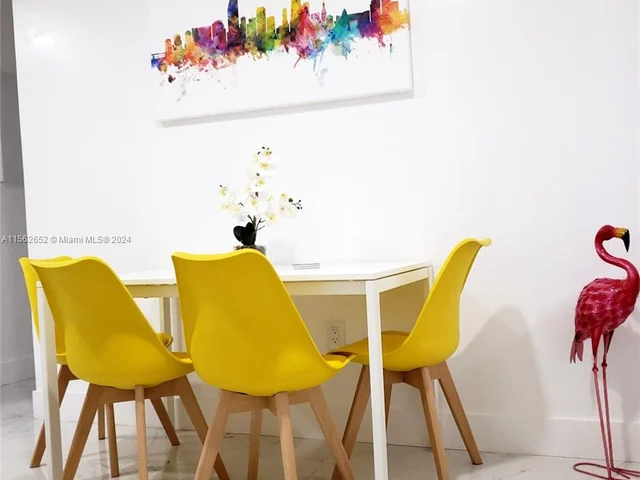 737 NW 41st St # B, Miami FL 33127