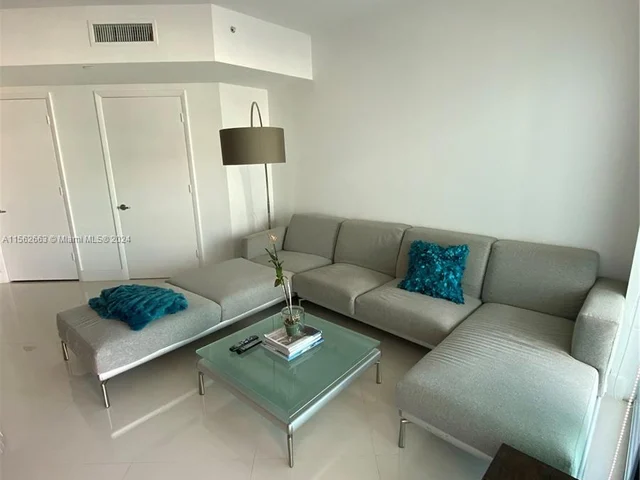 350 S Miami Ave # 3811, Miami FL 33130