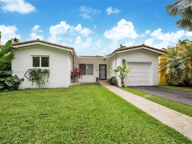 1212 Aguila Ave, Coral Gables FL 33134