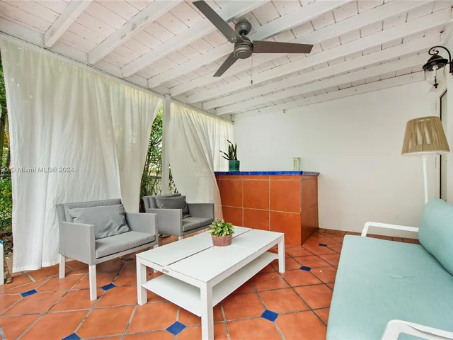 1212 Aguila Ave, Coral Gables FL 33134