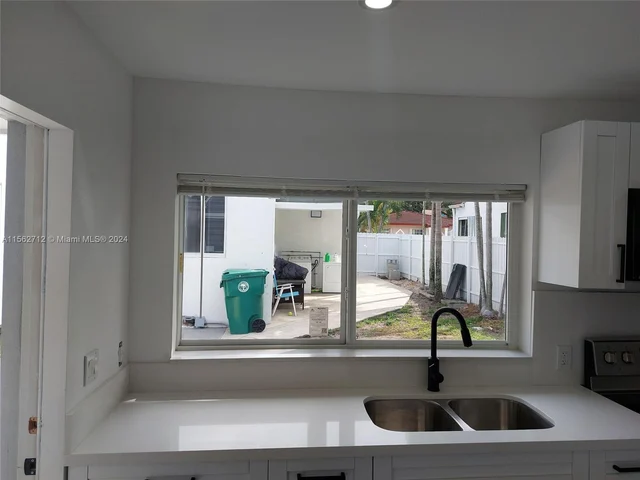 737 NW 41st St # C, Miami FL 33127