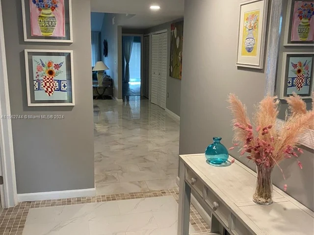 590 NE 199th Ter # 2Y, Miami FL 33179