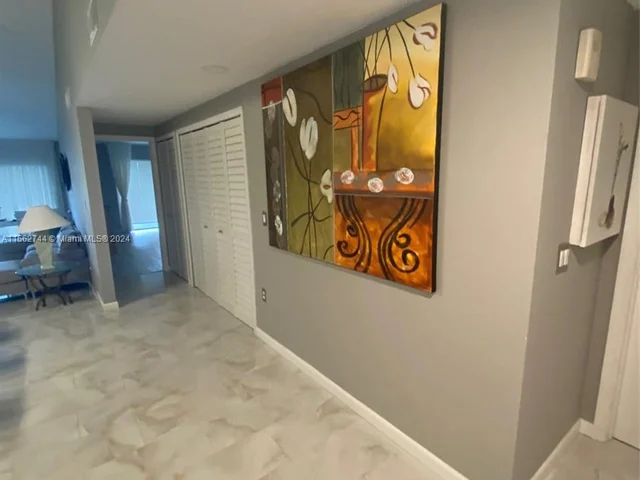 590 NE 199th Ter # 2Y, Miami FL 33179