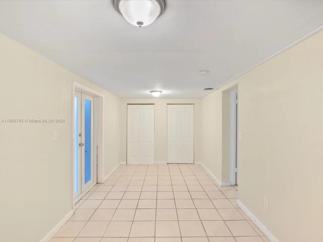 13241 NE 3rd Ct # b, North Miami FL 33161