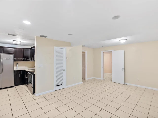 13241 NE 3rd Ct # b, North Miami FL 33161