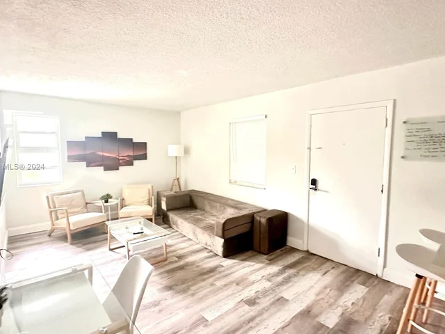 4271 NW South Tamiami Canal Dr # 106, Miami FL 33126