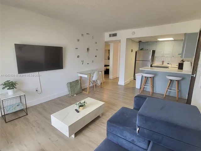 4271 NW South Tamiami Canal Dr # 108, Miami FL 33126