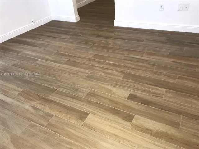 27 SW 55 Ave Rd, Miami FL 33134