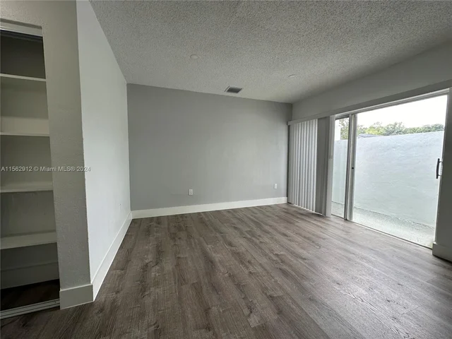 6032 SW 25th St # 1, Miramar FL 33023