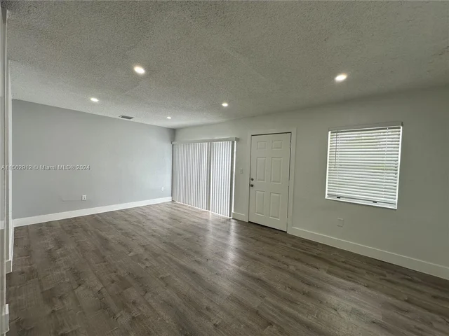 6032 SW 25th St # 1, Miramar FL 33023