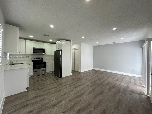 6032 SW 25th St # 1, Miramar FL 33023