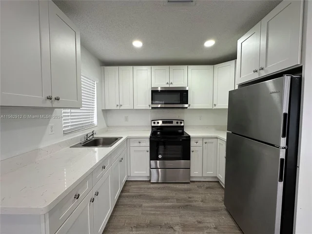 6032 SW 25th St # 1, Miramar FL 33023