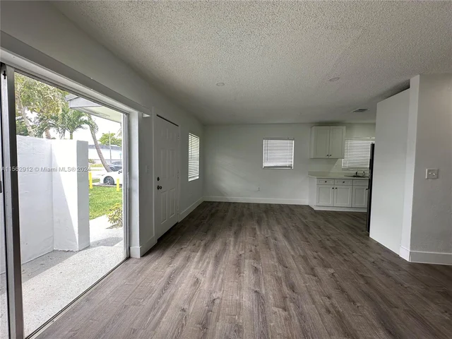 6032 SW 25th St # 1, Miramar FL 33023