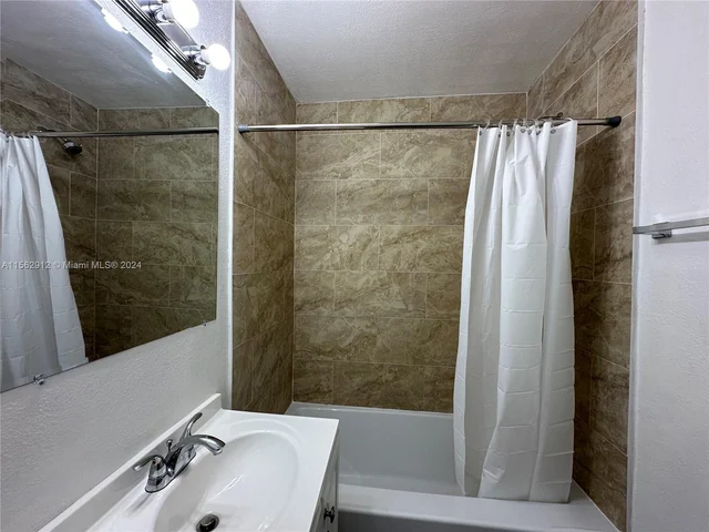 6032 SW 25th St # 1, Miramar FL 33023