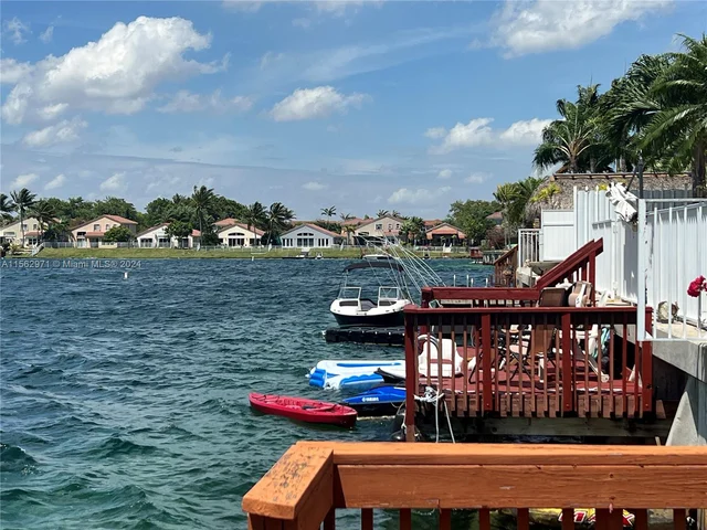 14749 SW 132nd Pl, Miami FL 33186