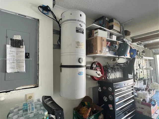 14749 SW 132nd Pl, Miami FL 33186