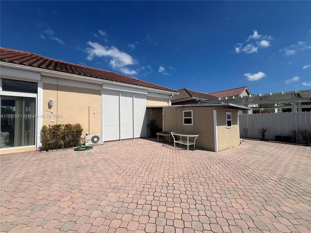 14749 SW 132nd Pl, Miami FL 33186