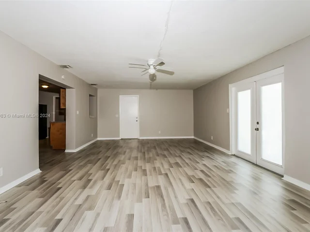 400 W 36th St, Riviera Beach FL 33404