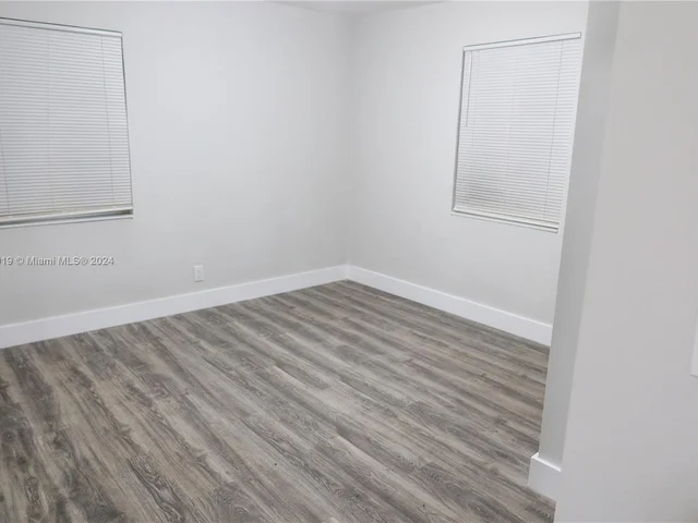 551 NW 2nd St, Florida City FL 33034