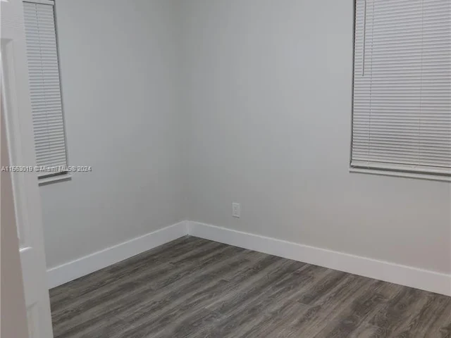 551 NW 2nd St, Florida City FL 33034