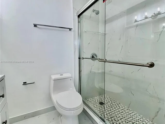 5 Whitehead Cir # 5, Weston FL 33326