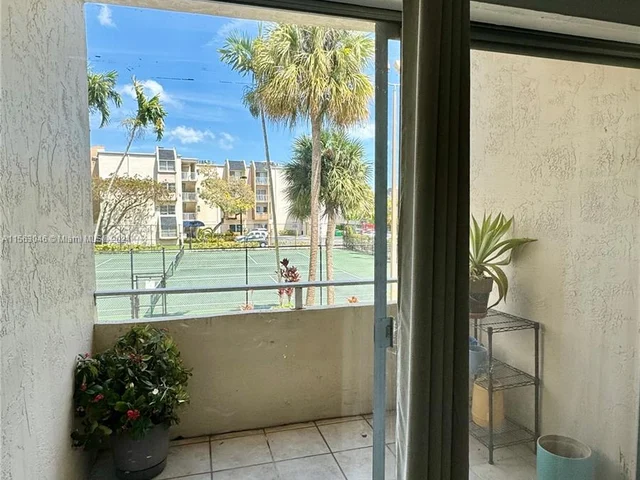 7787 SW 86th St # 212, Miami FL 33143