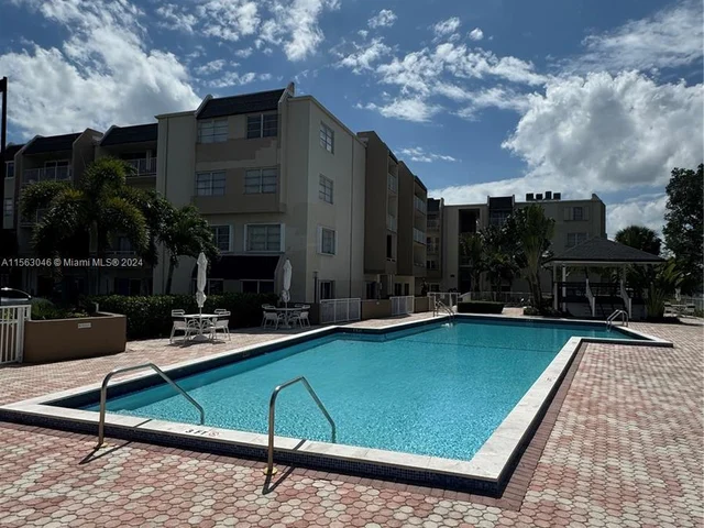 7787 SW 86th St # 212, Miami FL 33143