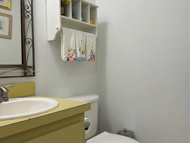 7787 SW 86th St # 212, Miami FL 33143