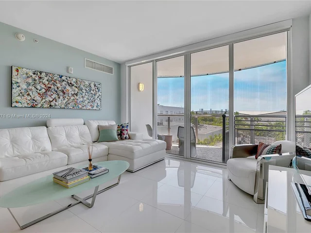 2155 Washington Ct # 502, Miami Beach FL 33139