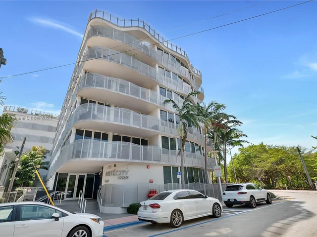2155 Washington Ct # 502, Miami Beach FL 33139