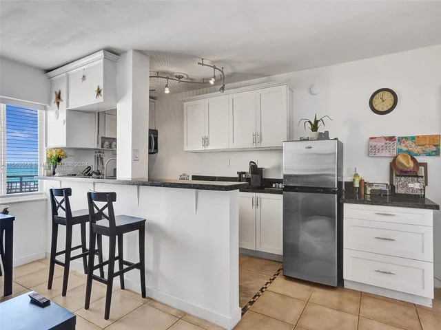 1815 N Surf Rd # 202, Hollywood FL 33019