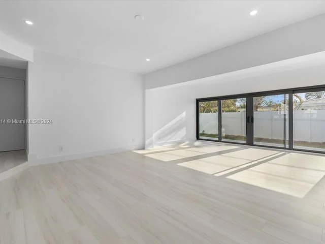 702 NE 23rd Ave # 1, Pompano Beach FL 33062