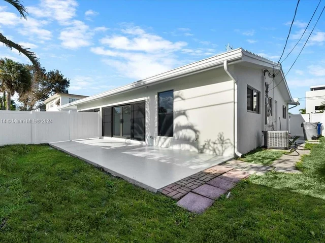 702 NE 23rd Ave # 1, Pompano Beach FL 33062