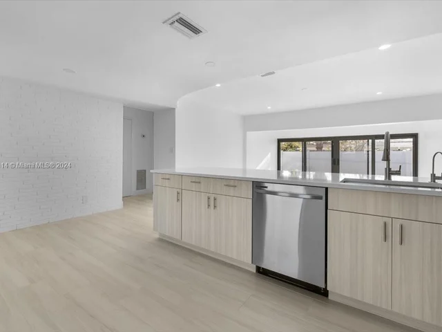 702 NE 23rd Ave # 1, Pompano Beach FL 33062