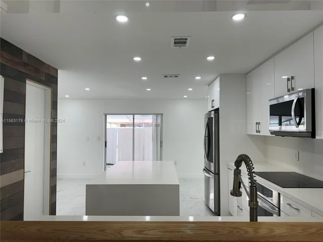 6355 SW 138th Path, Miami FL 33183