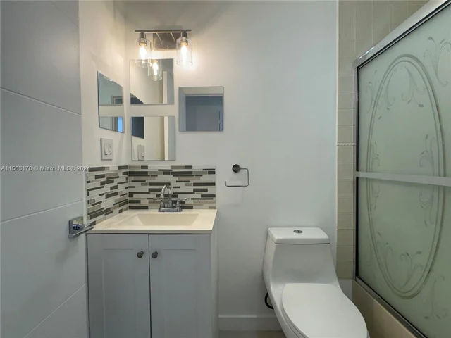 6355 SW 138th Path, Miami FL 33183