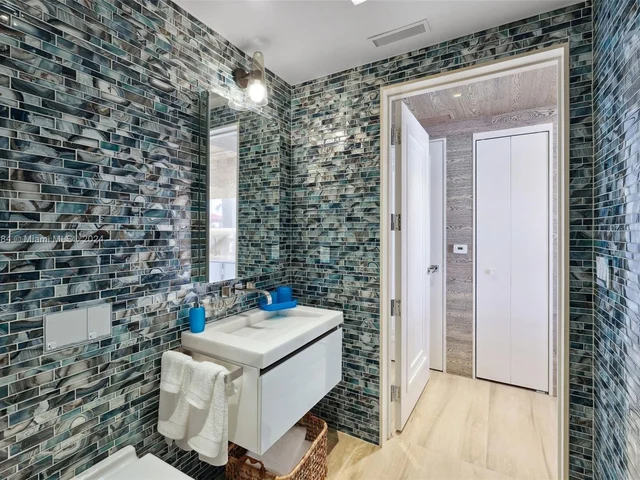 17901 Collins Avenue # 7, Sunny Isles Beach FL 33160