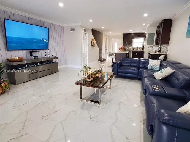 2219 NE 123rd St # 2219, North Miami FL 33181