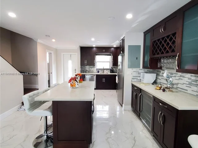 2219 NE 123rd St # 2219, North Miami FL 33181