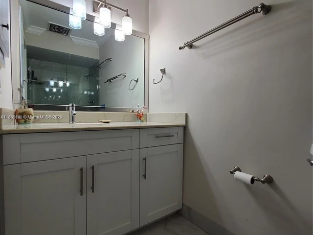 2219 NE 123rd St # 2219, North Miami FL 33181