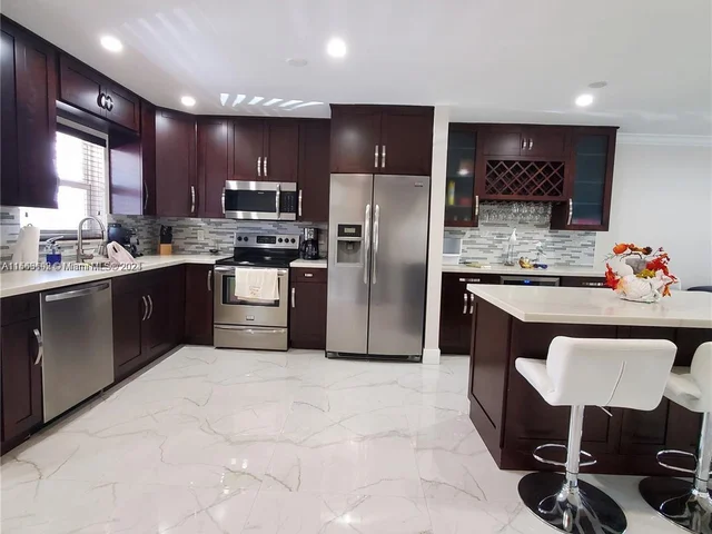 2219 NE 123rd St # 2219, North Miami FL 33181