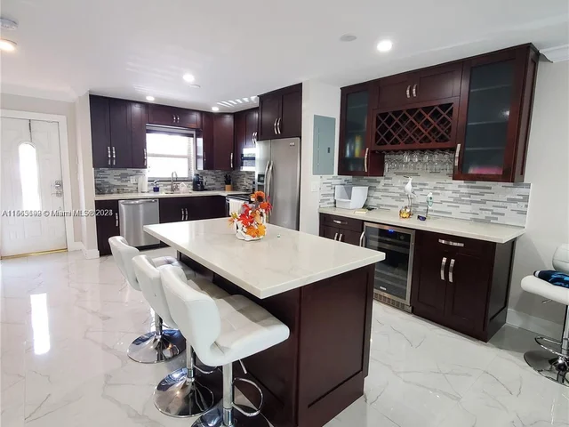 2219 NE 123rd St # 2219, North Miami FL 33181