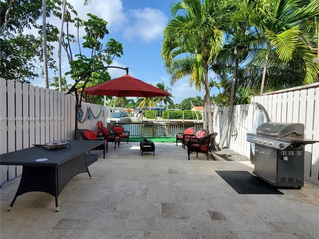 2219 NE 123rd St # 2219, North Miami FL 33181