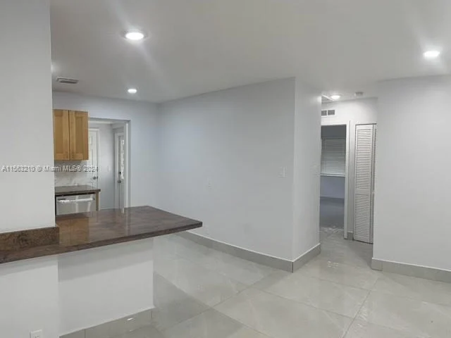 5084 SW 24th Ave, Dania Beach FL 33312