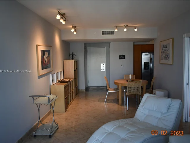 6365 Collins Ave # 1710, Miami Beach FL 33141