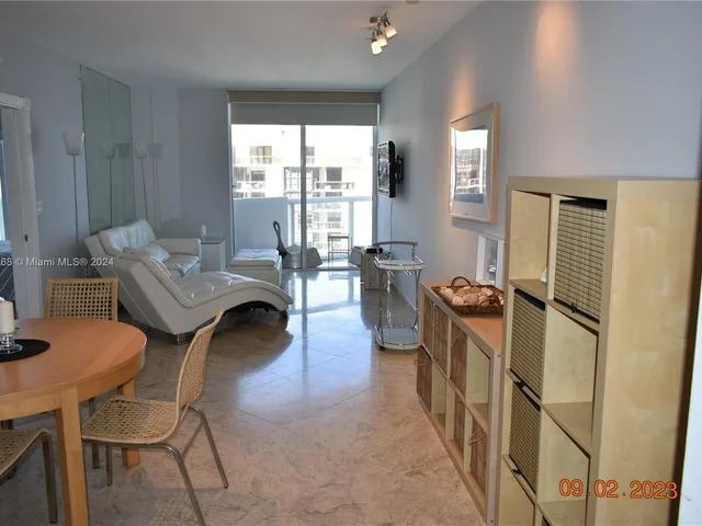 6365 Collins Ave # 1710, Miami Beach FL 33141