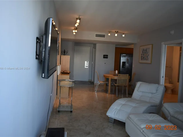 6365 Collins Ave # 1710, Miami Beach FL 33141