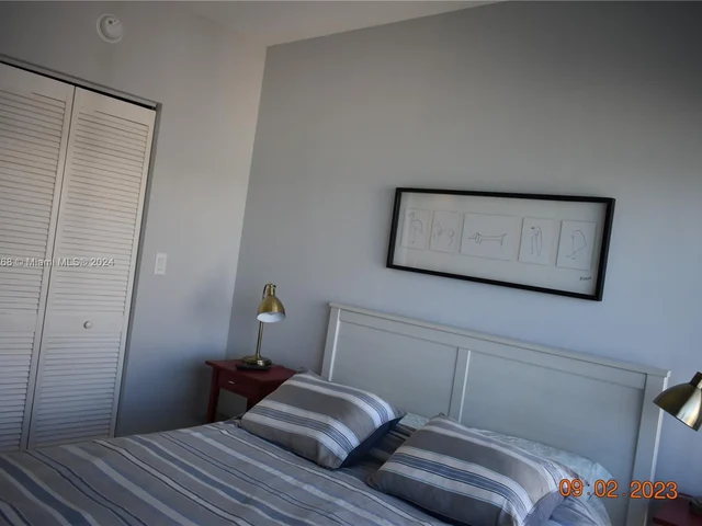 6365 Collins Ave # 1710, Miami Beach FL 33141