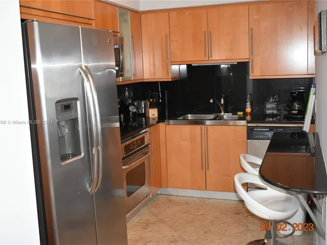 6365 Collins Ave # 1710, Miami Beach FL 33141