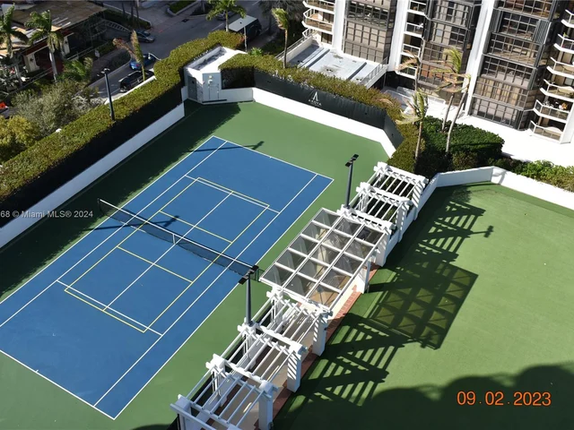 6365 Collins Ave # 1710, Miami Beach FL 33141